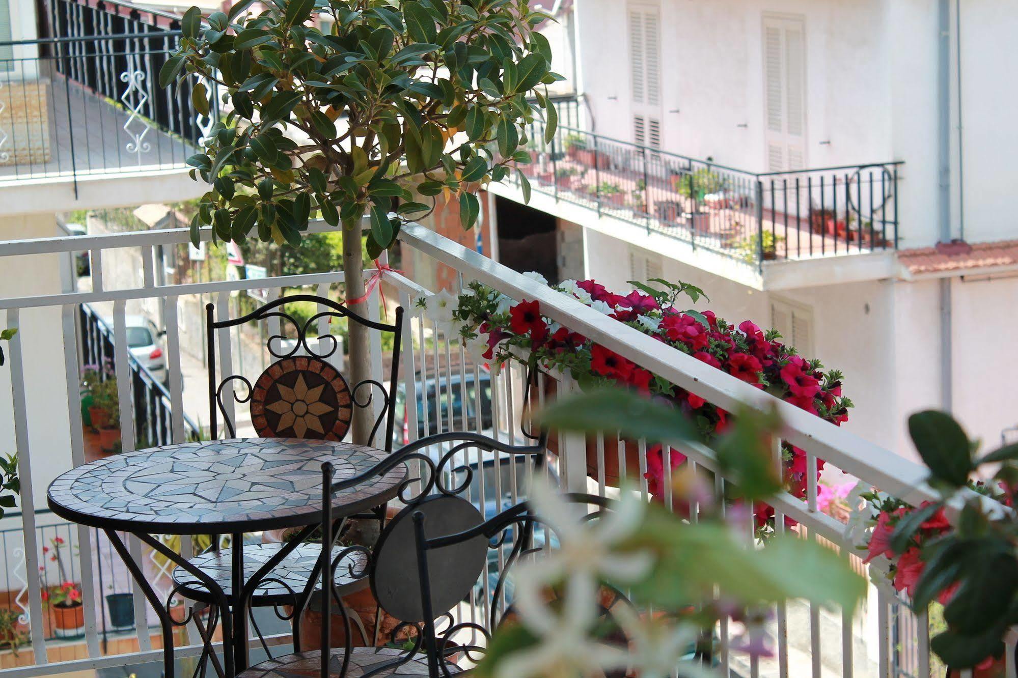B&B Triskeles Giardini Naxos Ngoại thất bức ảnh