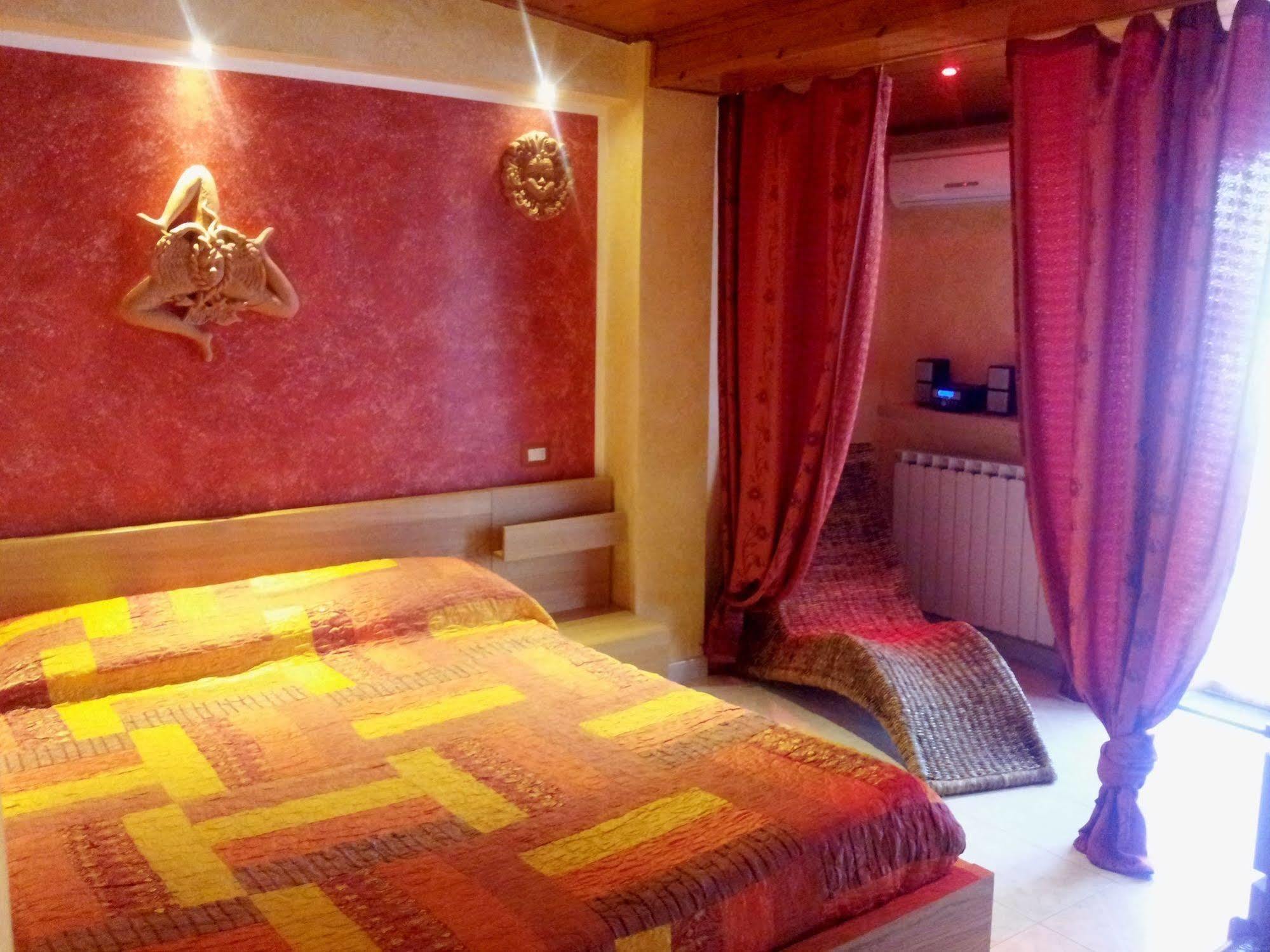 B&B Triskeles Giardini Naxos Ngoại thất bức ảnh