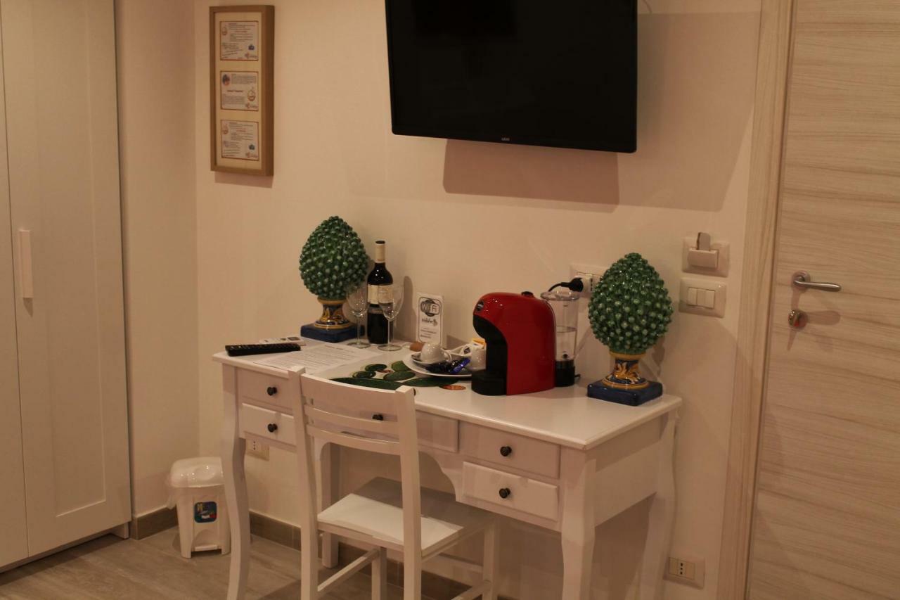 B&B Triskeles Giardini Naxos Ngoại thất bức ảnh